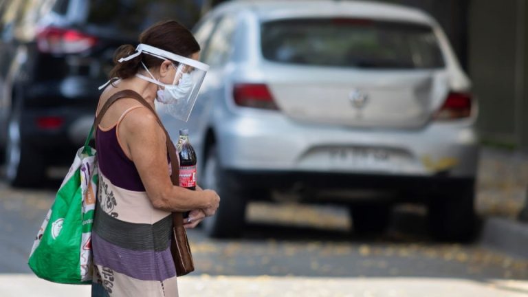 Chile registra récord de muertes por coronavirus