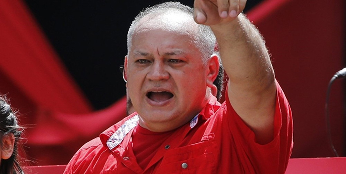 Diosdado Cabello dice que reclamará bienes de El Nacional si este no le paga
