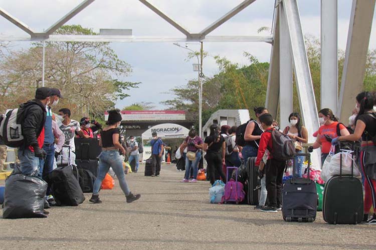 Smolansky:  45.800 venezolanos han regresado al país por crisis del COVID-19