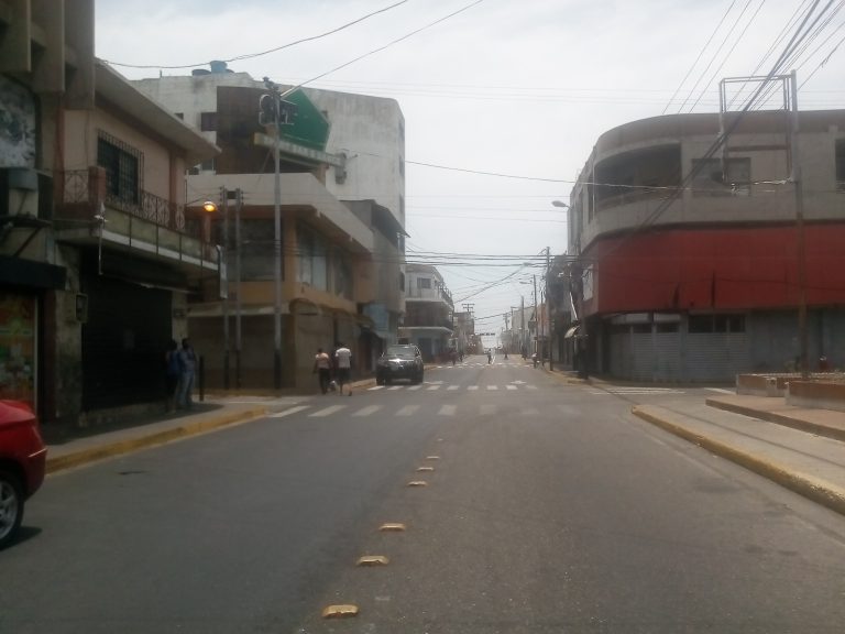 Fotos| Nuevo horario de circulación impuesto sorprendió a un gentío en calles de Punto Fijo