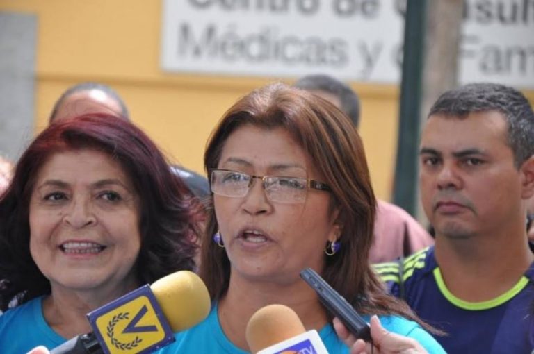 En el Hospital Pérez Carreño renuncian entre 7 y 8 enfermeras diariamente por falta de protección