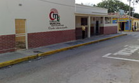 Dotan de insumos y medicinas a los ambulatorios del municipio Falcón