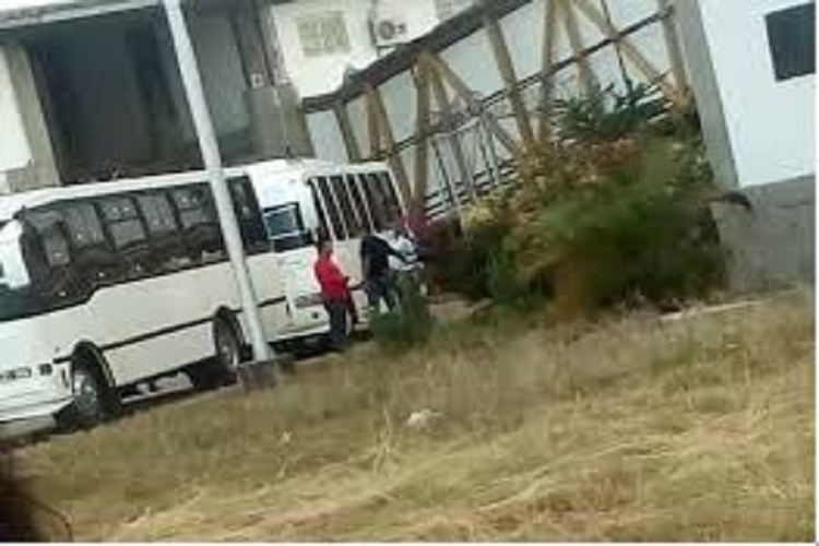 58 presos de Tocuyito fueron trasladados tras protesta por falta de comida