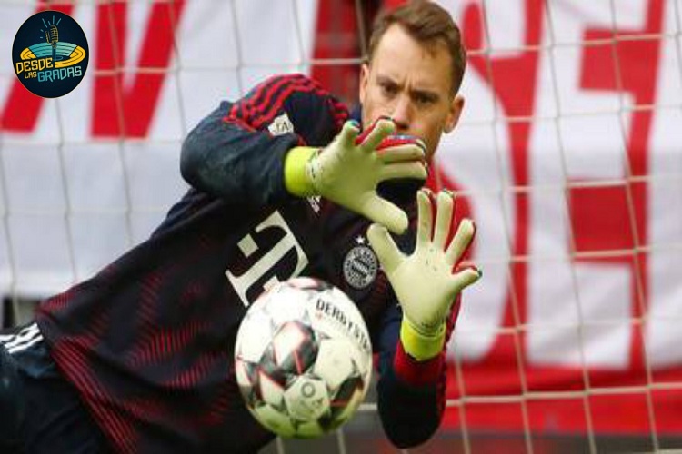 Manuel Neuer fue escogido como el portero de la década