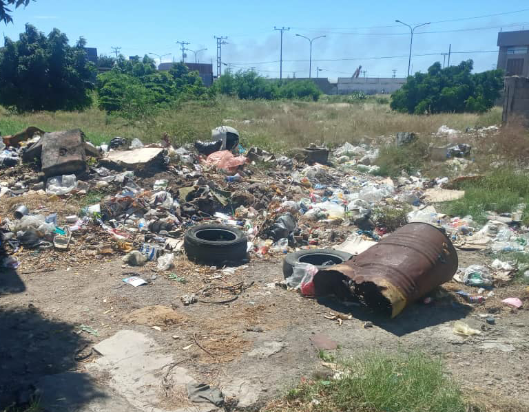 Punto Fijo: Persiste basurero en la urbanización Ramón Ruiz Polanco