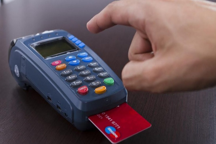 Banco del Tesoro emite tarjeta de débito para facilitar pagos en divisas