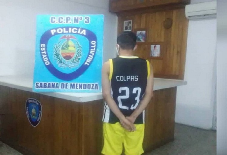 Autoridades detienen a hombre por el delito de extorsión en Sabana de Mendoza