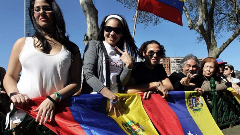 España dio protección humanitaria a 40.265 venezolanos en 2020