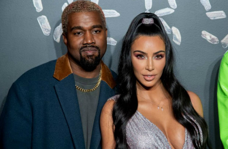 Kanye West saca sus cosas del hogar que compartía con Kim Kardashian