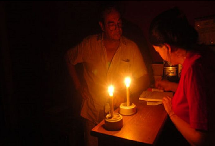 Reportan fallas eléctricas en varias zonas de Caracas