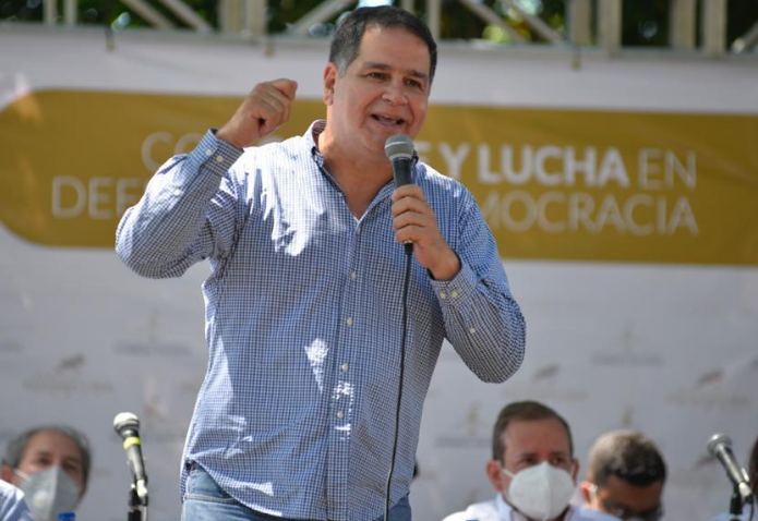 Florido pide al presidente Piñera no expulsar a los venezolanos que emigran por culpa de Maduro