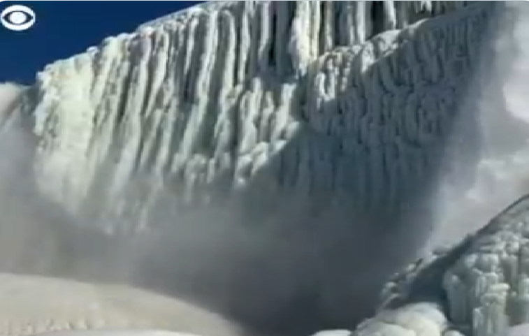 Cataratas del Niágara se congelan por las bajas temperaturas