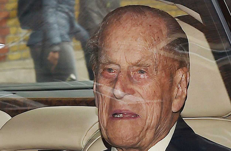 Felipe de Edimburgo de 99 años fue hospitalizado