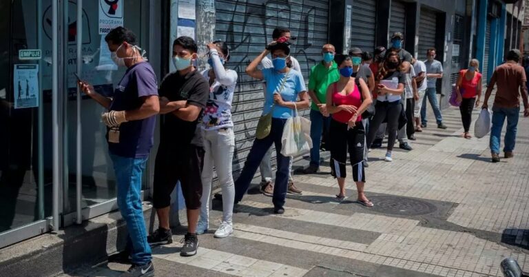 Venezuela registró este martes 861 nuevos contagios de COVID-19 y 13 fallecidos
