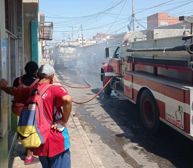 A cenizas se redujo buseta en Punto Fijo