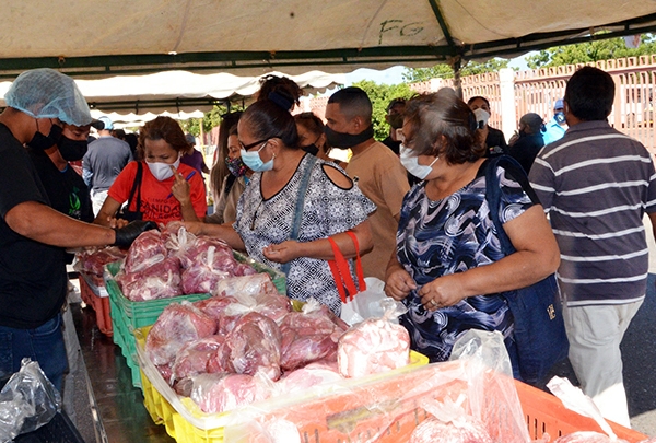 Súper feria alimentaria llega a su tercera jornada este sábado en Punto Fijo