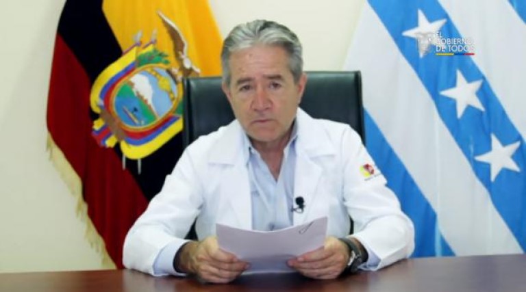 Ministro ecuatoriano de salud renuncia por críticas al plan de vacunación