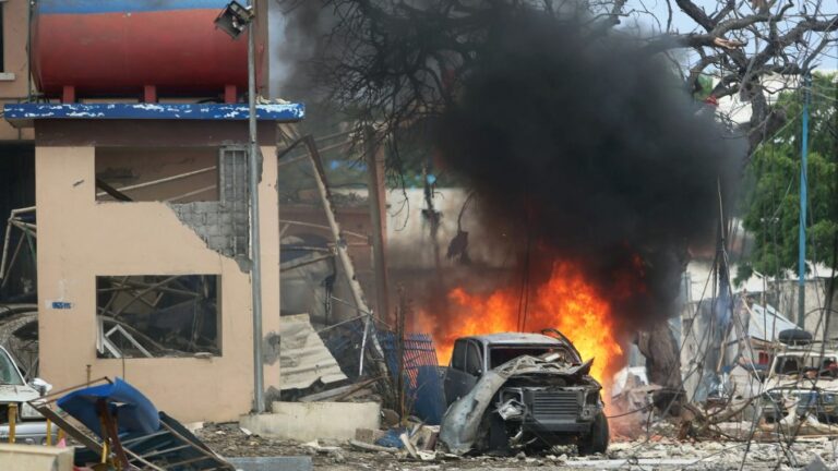 Ataque deja nueve muertos en un hotel de Mogadiscio