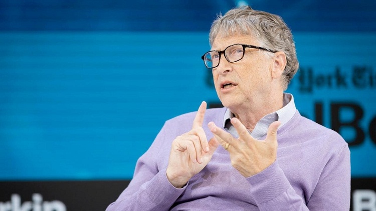 Bill Gates pronostica que los viajes volverán a la normalidad en 2022