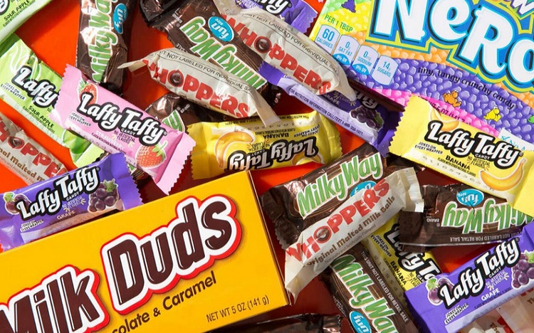 Fábrica de caramelos paga 29 dólares por hora por comer dulces