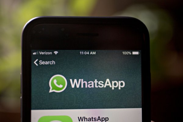 24 de febrero: Se lanza WhatsApp
