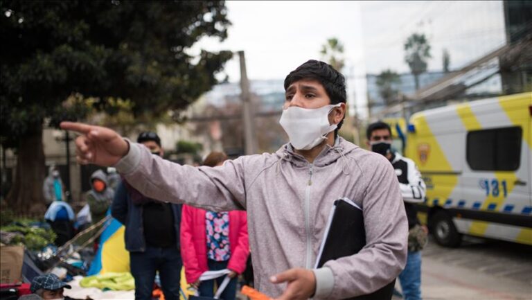 Chile supera los 4.000 casos diarios de covid por tercer día y suma 76 muertos