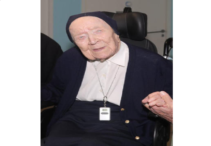 Una monja con casi 117 años superó la Covid en Francia