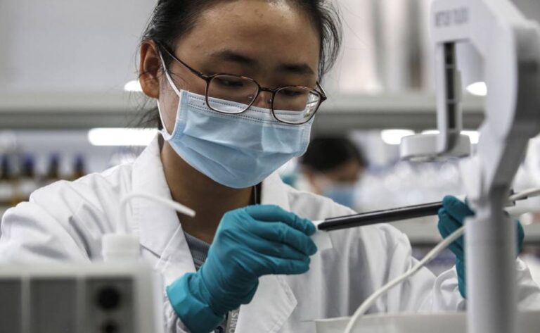 China ha aplicado 74,96 millones de dosis de vacunas contra el coronavirus