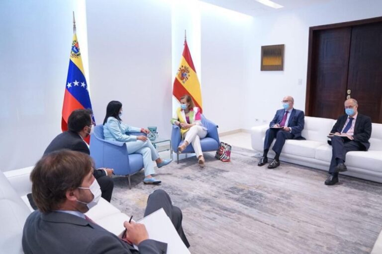 Venezuela y España revisan relación