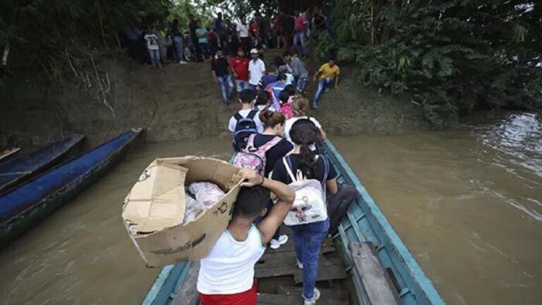 Sube a más de 6.000 cifra de venezolanos desplazados a Colombia por conflicto