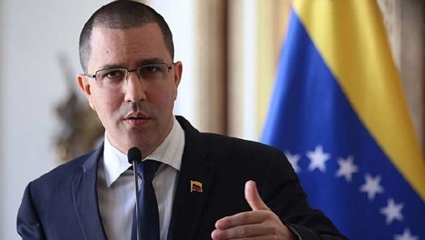 Arreaza destacó que la administración de Maduro sigue dispuesta a ayudar a Brasil ante la pandemia