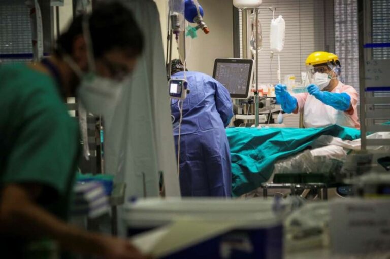 Médicos Unidos registró 15 nuevos fallecimientos de sanitarios en Venezuela