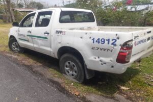 Atacan vehículo de Corpoelec con más de 20 tiros en La Victoria, Apure