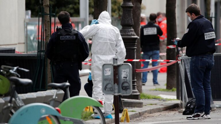 Falleció un hombre y una mujer resultó herida de proyectil en París