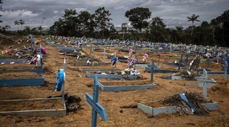 Brasil supera las 390.000 muertes con COVID