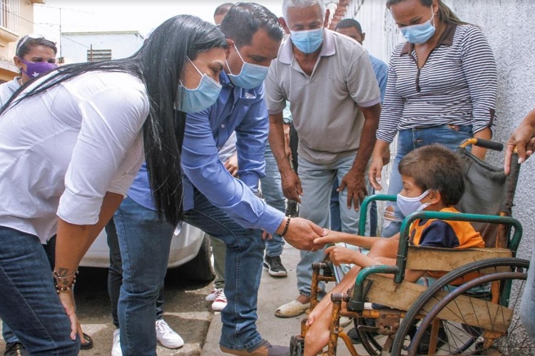 Zamoranos beneficiados con Jornada social integral y de servicios públicos