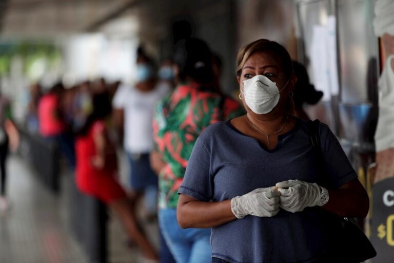 Nuevas variantes del coronavirus se pasean por Centroamérica y aumentan casos