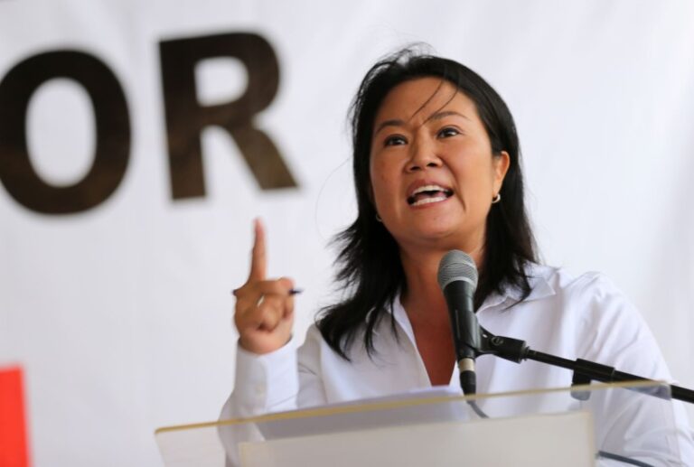 Keiko Fujimori accede a la segunda vuelta en Perú