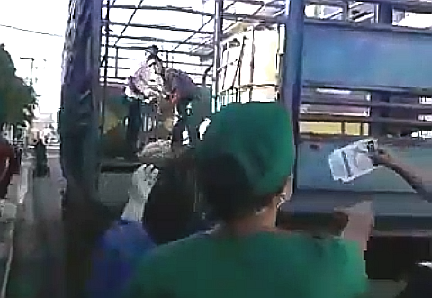 Video: Dio a luz en un camión frente a un hospital en Guárico