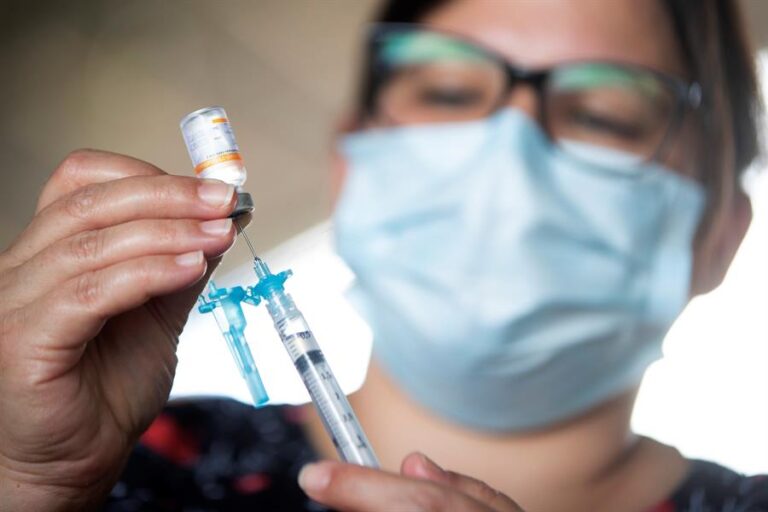 OPS: Sólo 3,3 millones de personas cuentan con el esquema completo de vacunación en Venezuelav
