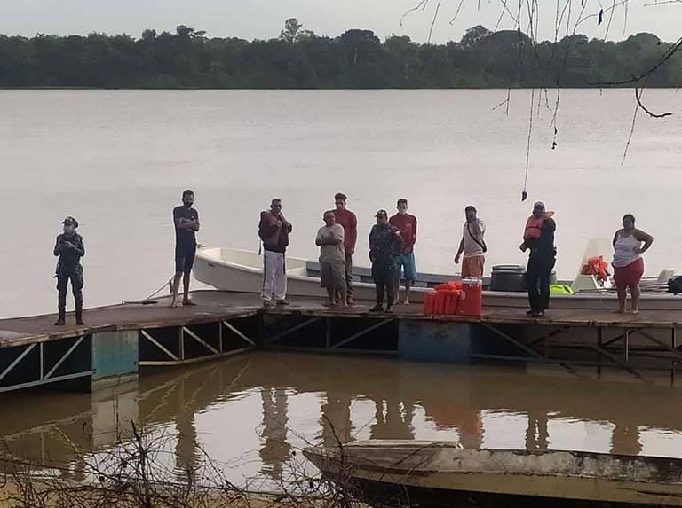 Dos muertos y siete sobrevivientes han sido rescatados en naufragio de embarcación en Delta Amacuro
