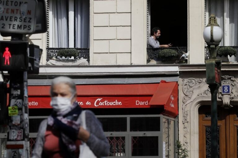 Francia empezará un desconfinamiento progresivo el 3 de mayo