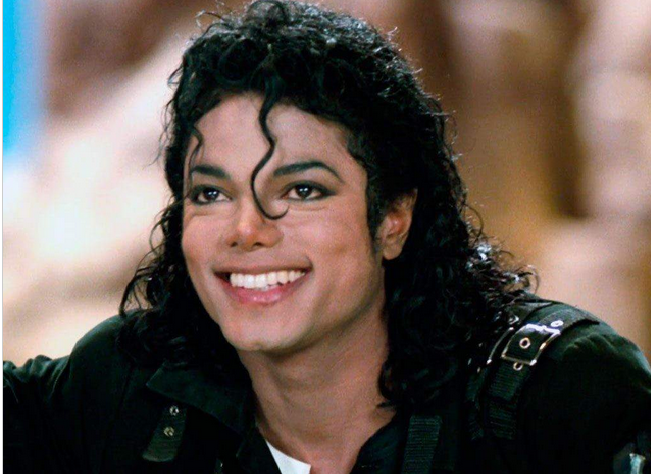 Juez falla a favor de empresas fundadas por Michael Jackson en denuncia de abusos sexuales