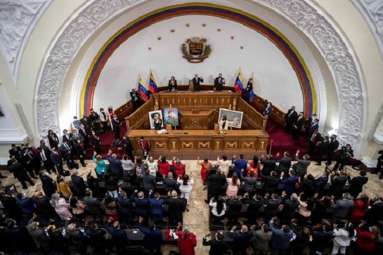 EFE: Legislación venezolana de Ciudades Comunales eliminará autonomía de alcaldías