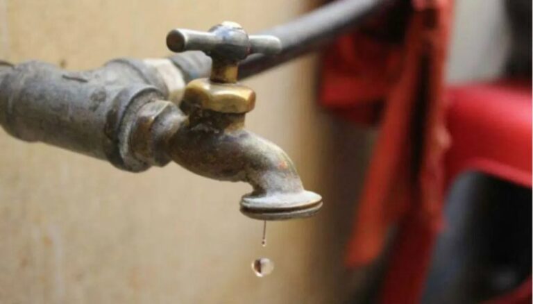 Hasta 50 dólares cobran por cisternas de agua en Guárico