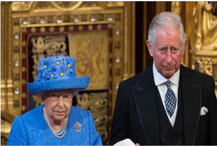 La Reina Isabel entregará formalmente el papel del príncipe Felipe al príncipe Carlos