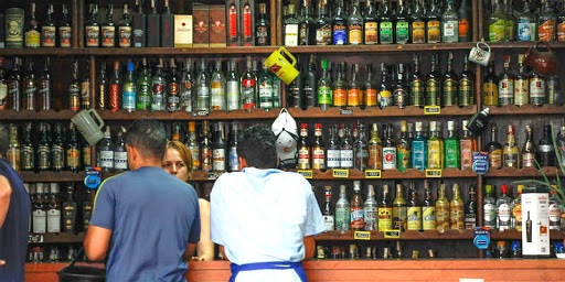 Ordenan “cierre absoluto” de licorerías durante semana de cuarentena radical en Zulia