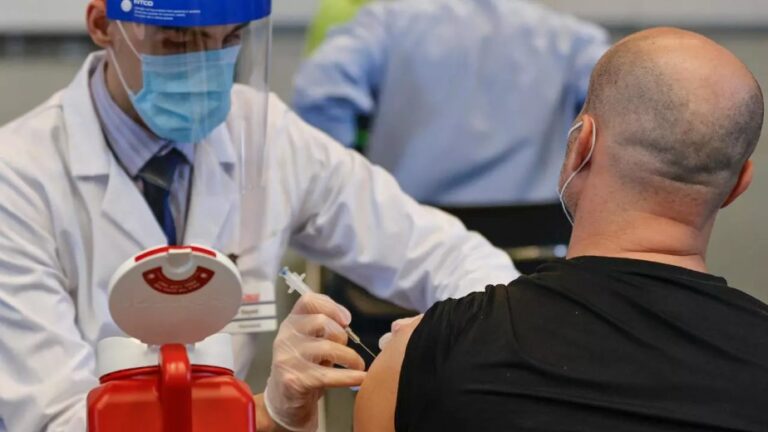 EEUU abre la vacunación contra covid-19 a todos los mayores de 16 años