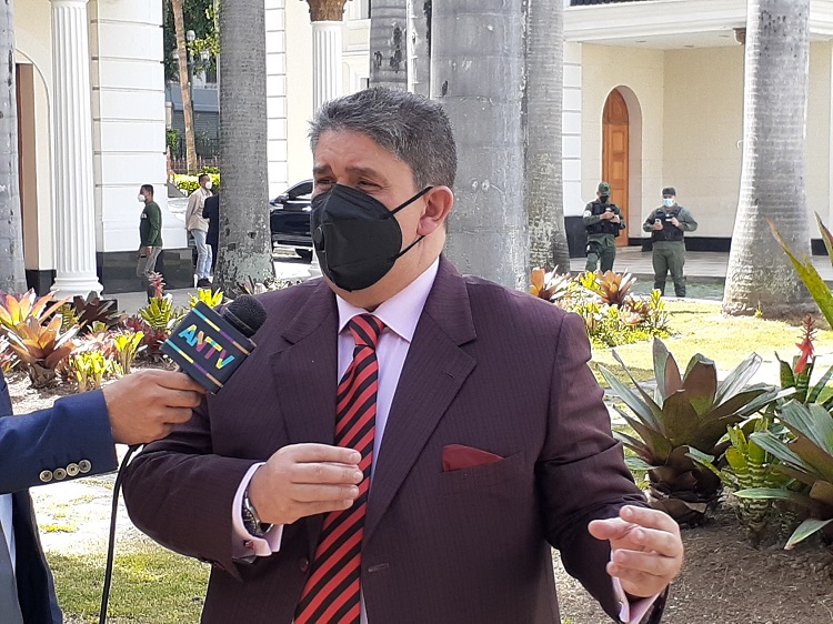 José Gregorio Correa pide a la OMS liberar patentes de vacunas y tratamientos contra el covid-19