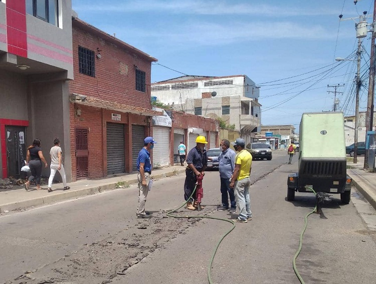 Hidrofalcón inicia sustitución de colectores en centro de Punto Fijo